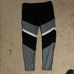 Black and Gray Colorblock Leggings by Tangerine XL